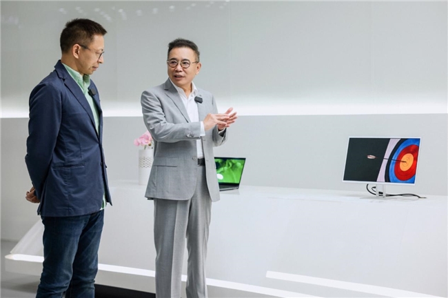 张朝阳对话李东生:为什么说TCL选择了正确的路线?